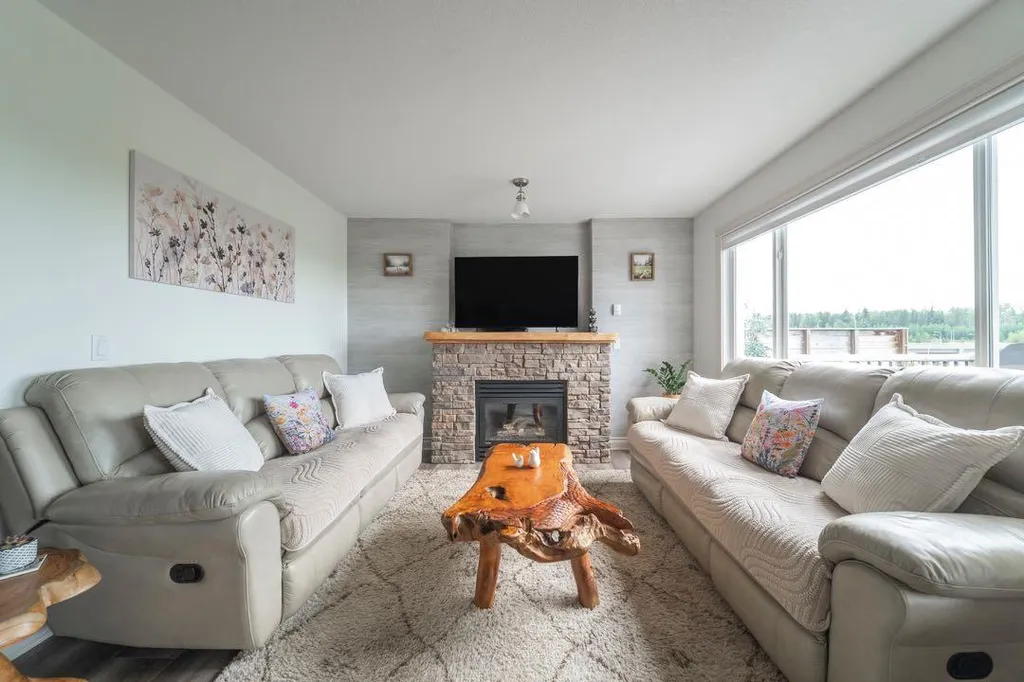 188 Merganser Crescent Fort Mcmurray AB T9K 0P1
