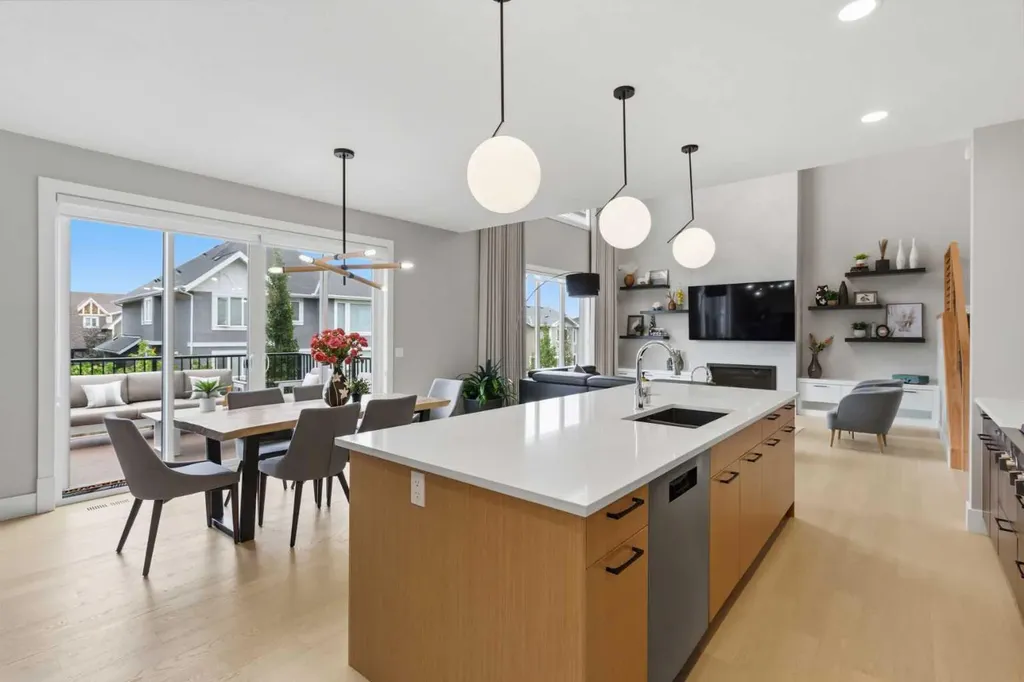 269 Aspen Summit Heights SW Calgary AB T3H6H1