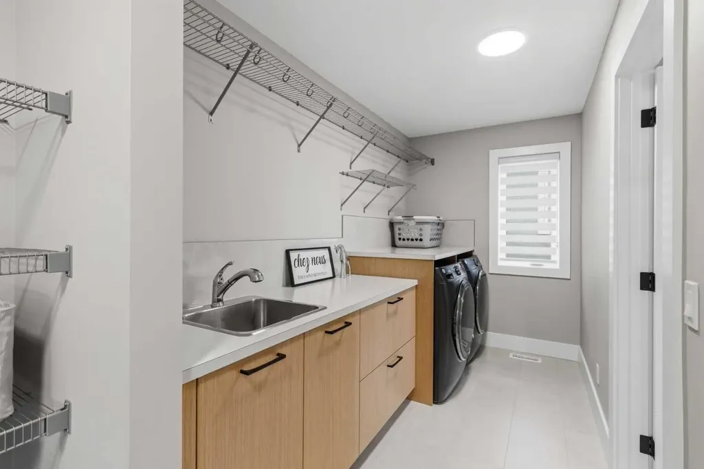 269 Aspen Summit Heights SW Calgary AB T3H6H1