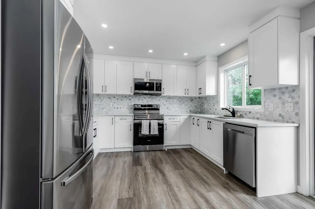540 Shawinigan Drive SW Calgary AB T2Y 2G1