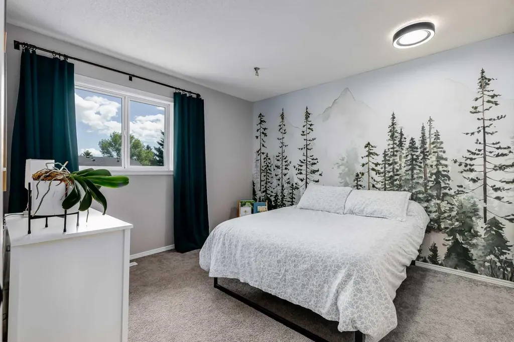 540 Shawinigan Drive SW Calgary AB T2Y 2G1