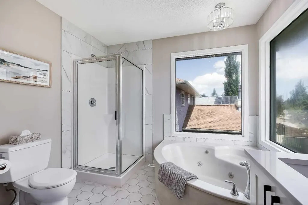 540 Shawinigan Drive SW Calgary AB T2Y 2G1