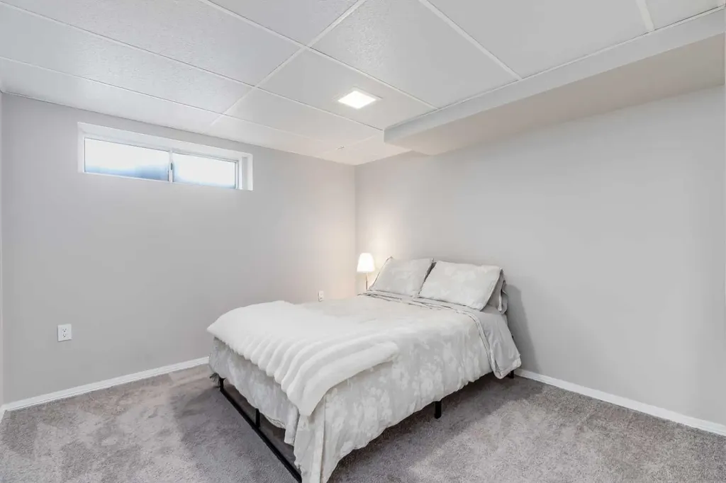 540 Shawinigan Drive SW Calgary AB T2Y 2G1