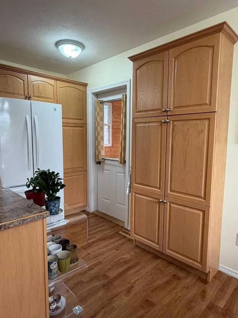 906 3 Avenue Beaverlodge AB T0H0C0