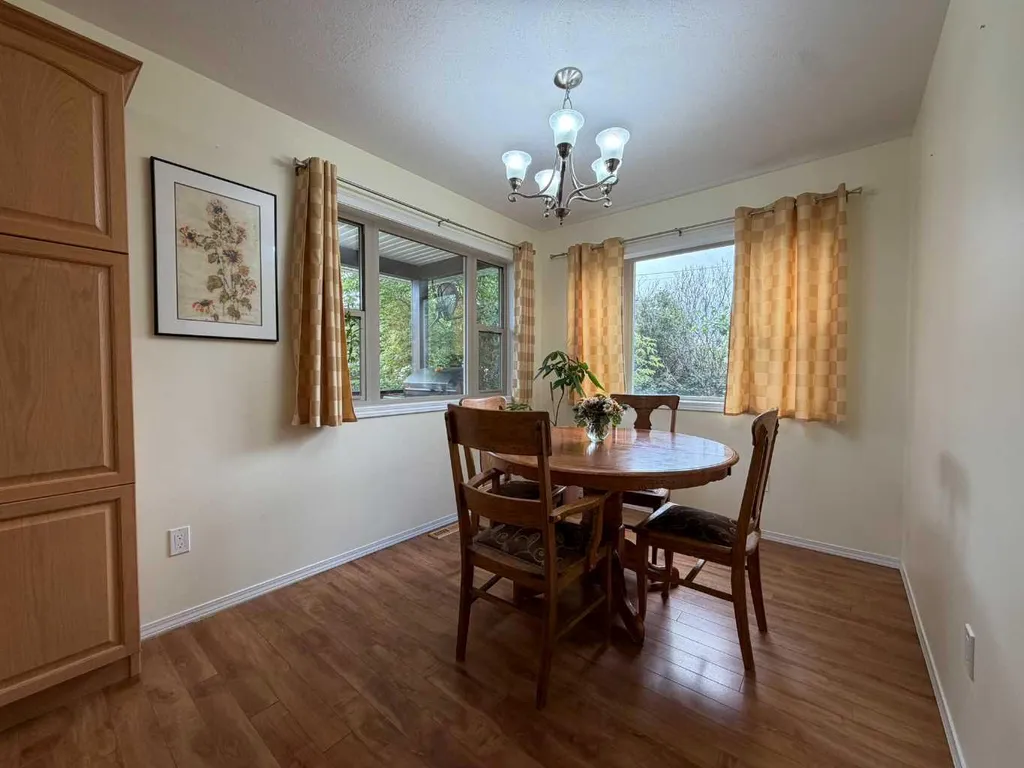 906 3 Avenue Beaverlodge AB T0H0C0