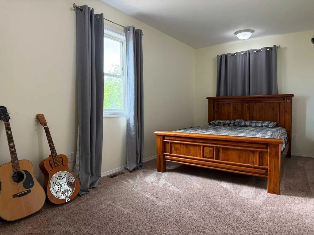 906 3 Avenue Beaverlodge AB T0H0C0