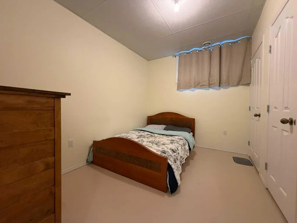 906 3 Avenue Beaverlodge AB T0H0C0