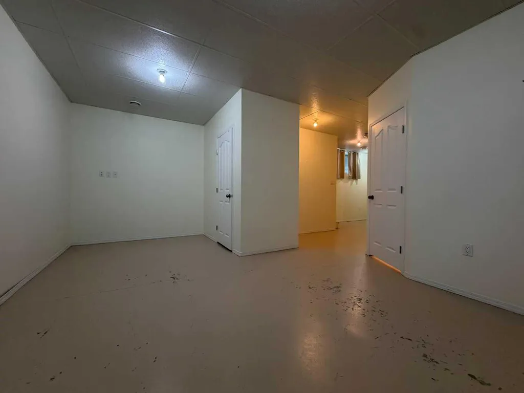 906 3 Avenue Beaverlodge AB T0H0C0
