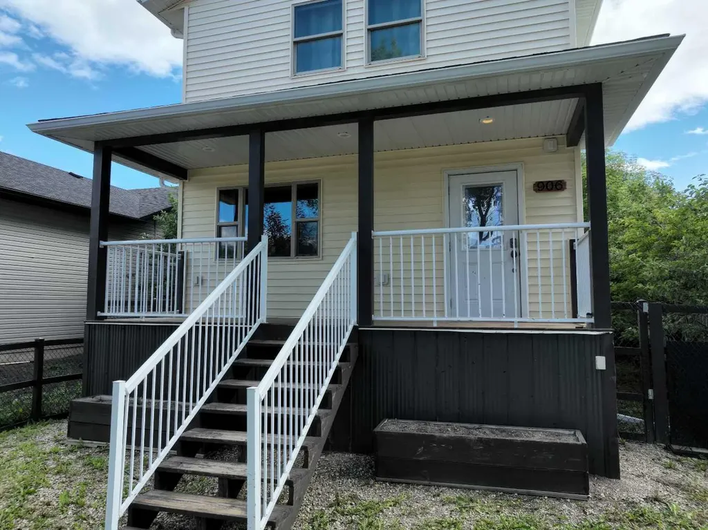 906 3 Avenue Beaverlodge AB T0H0C0