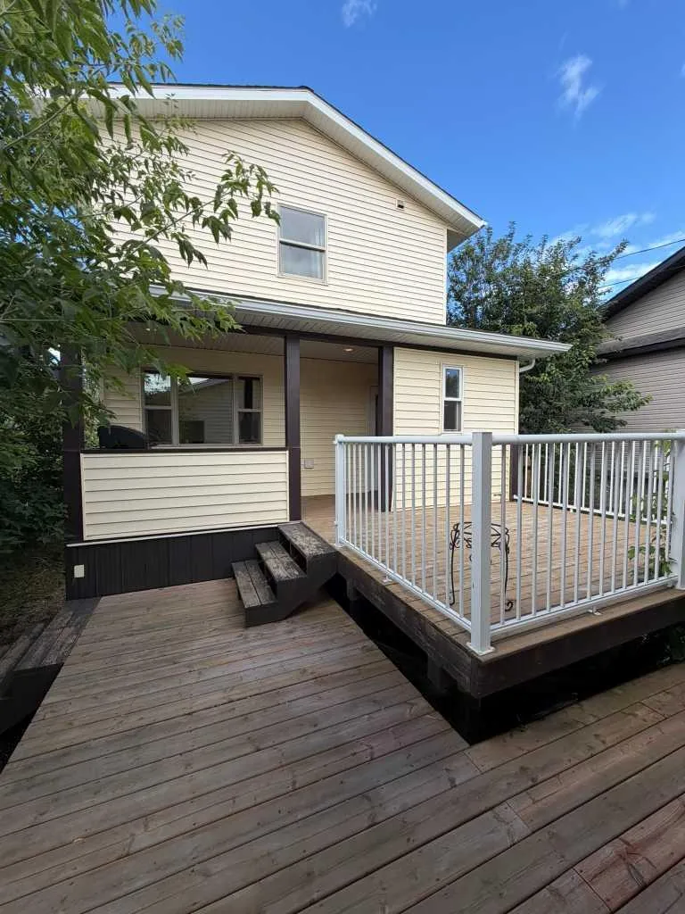 906 3 Avenue Beaverlodge AB T0H0C0