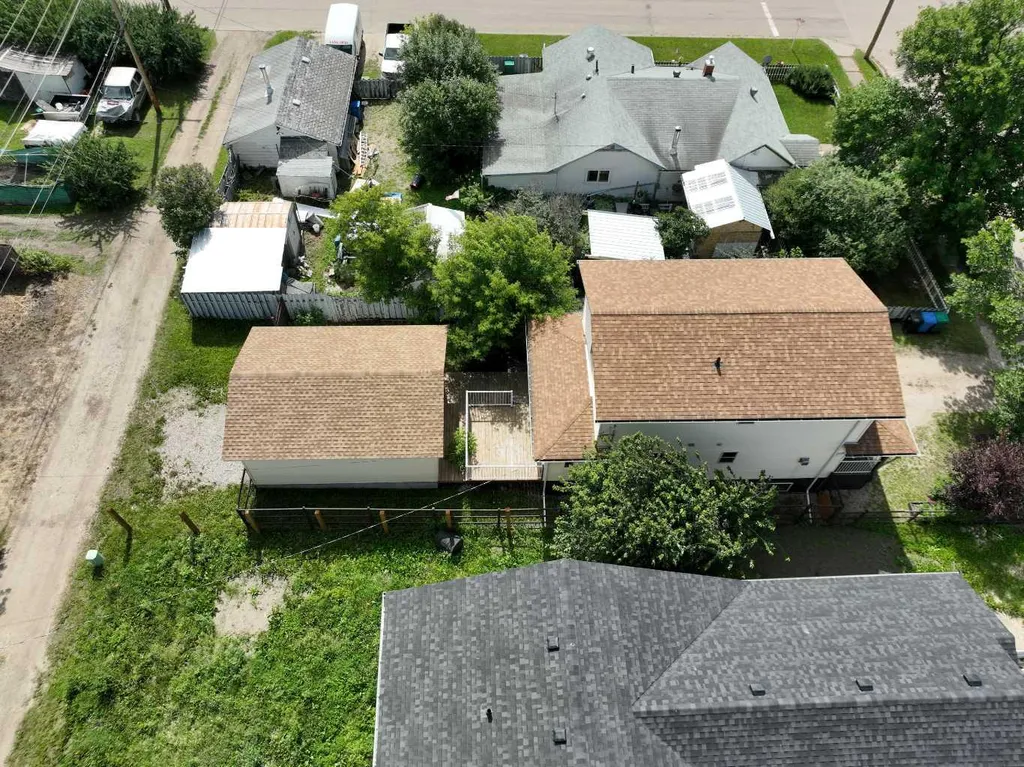 906 3 Avenue Beaverlodge AB T0H0C0