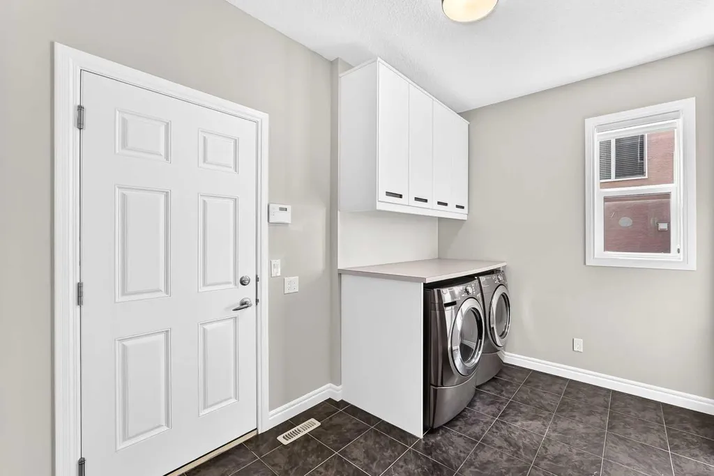173 Aspenshire Drive SW Calgary AB T3H 0P5
