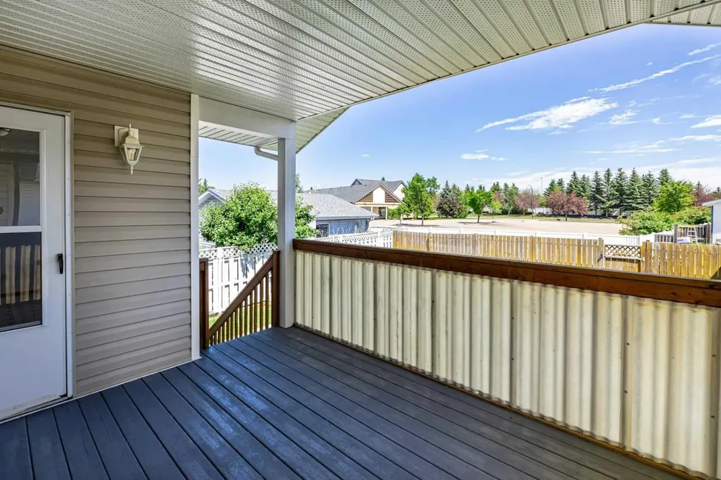 13 Duval Crescent Red Deer AB T4R 2Y7