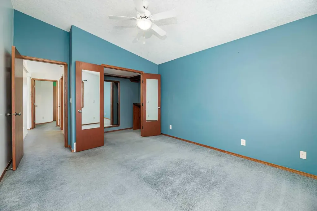 13 Duval Crescent Red Deer AB T4R 2Y7