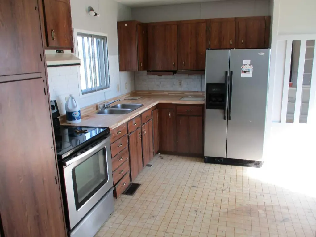 235041 Twp Road 932 Notikewin AB T0H2V0