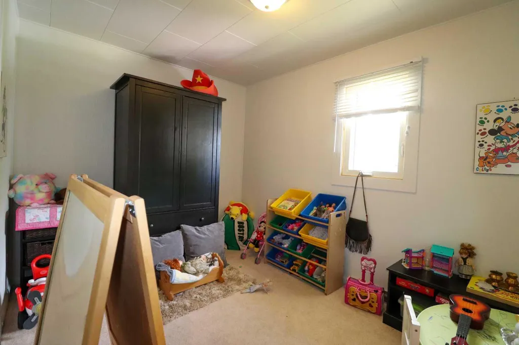 186 8 Street W Cardston AB T0K 0K0