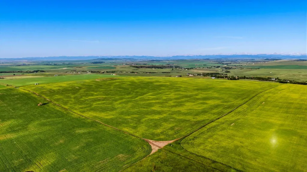 Ne; 3; 20; 1 W5 Rural Foothills County AB T1S 6A9