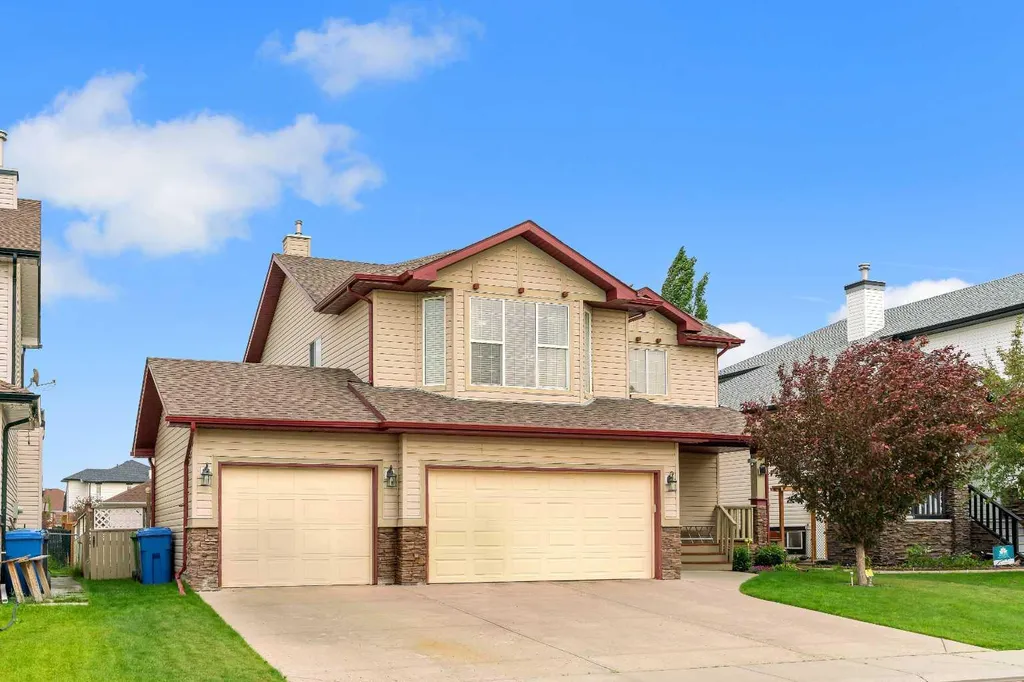 105 West Creek Pond Chestermere AB T1X 1H4