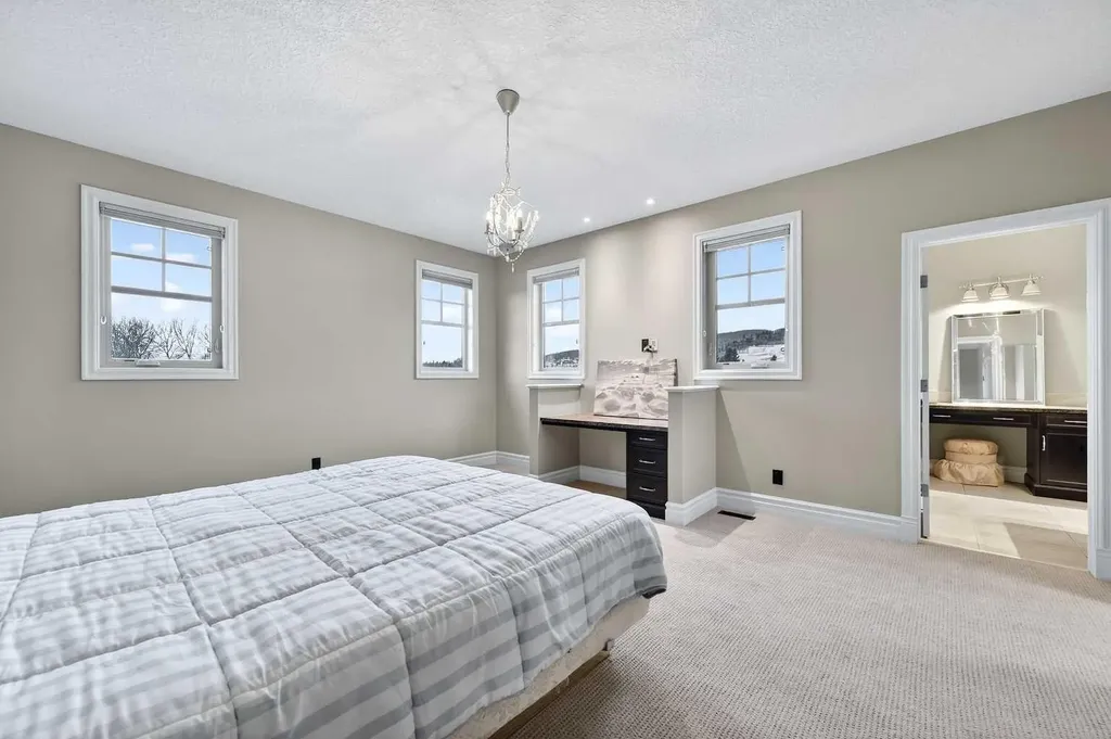 240117 210 Avenue W Rural Foothills County AB T0L 1W4
