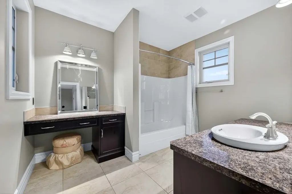 240117 210 Avenue W Rural Foothills County AB T0L 1W4