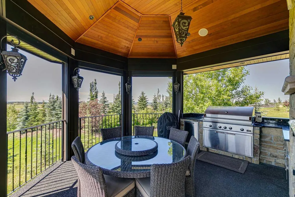 39 Red Willow Crescent W Rural Foothills County AB T1S 3J7