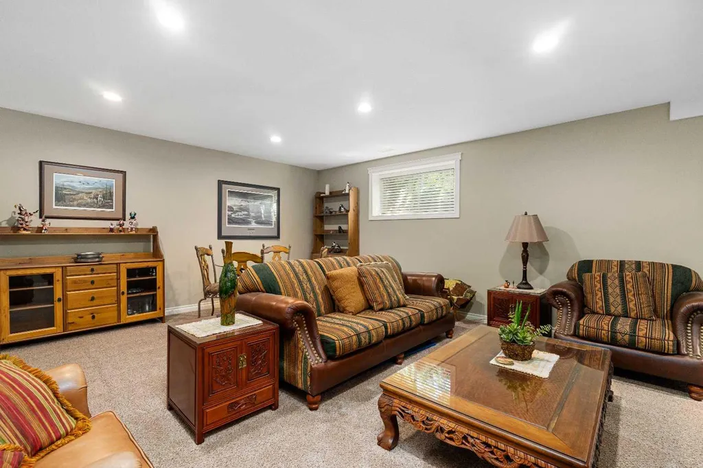 24 Vermont Close Olds AB T4H 0C3