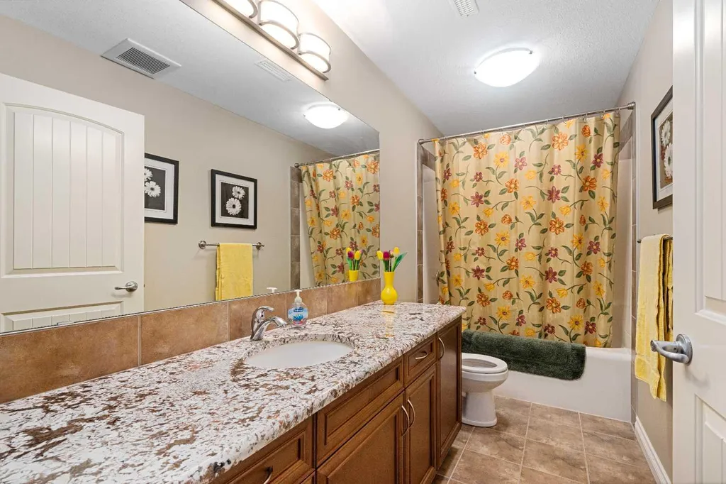 24 Vermont Close Olds AB T4H 0C3