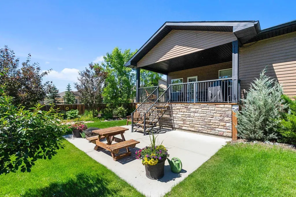 24 Vermont Close Olds AB T4H 0C3