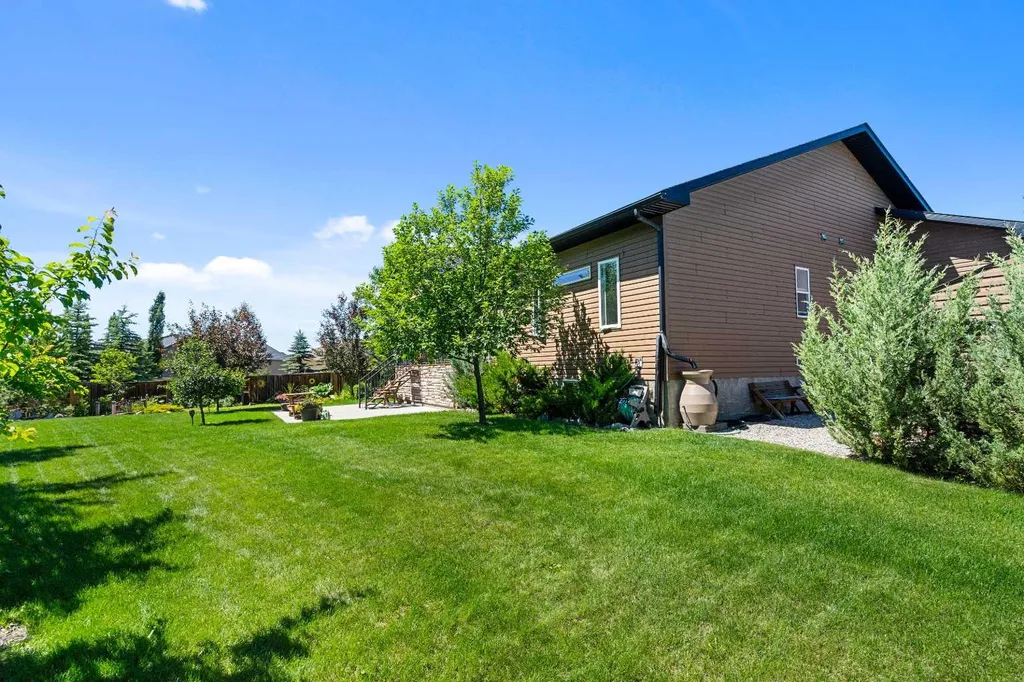 24 Vermont Close Olds AB T4H 0C3
