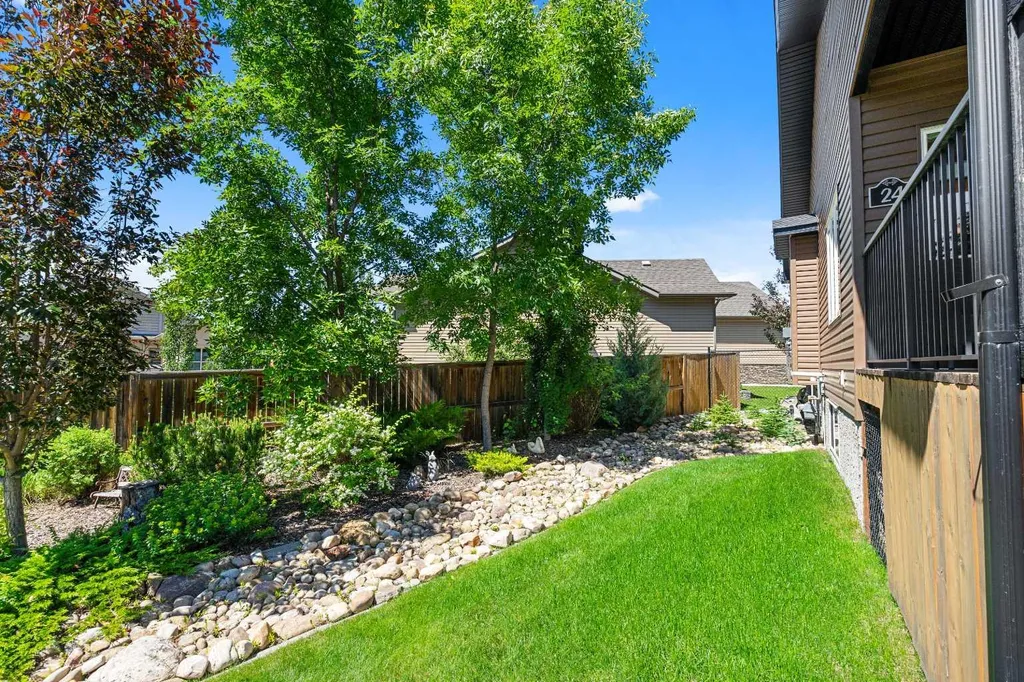 24 Vermont Close Olds AB T4H 0C3