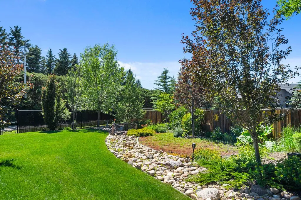 24 Vermont Close Olds AB T4H 0C3