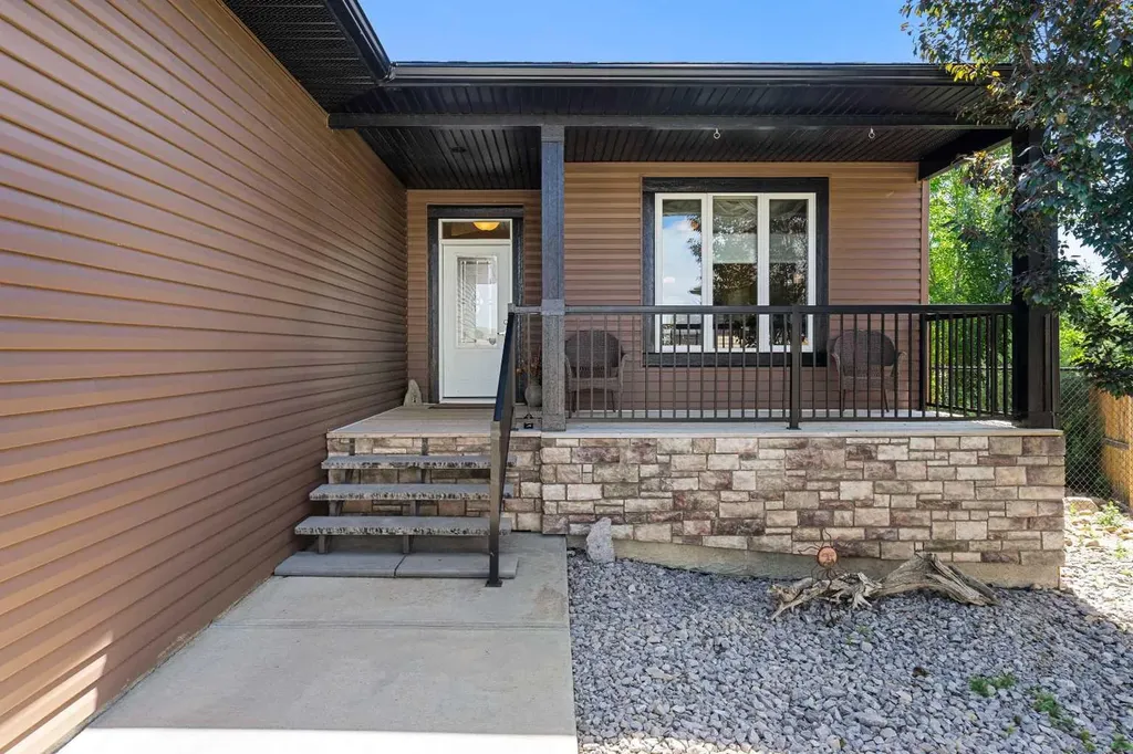 24 Vermont Close Olds AB T4H 0C3