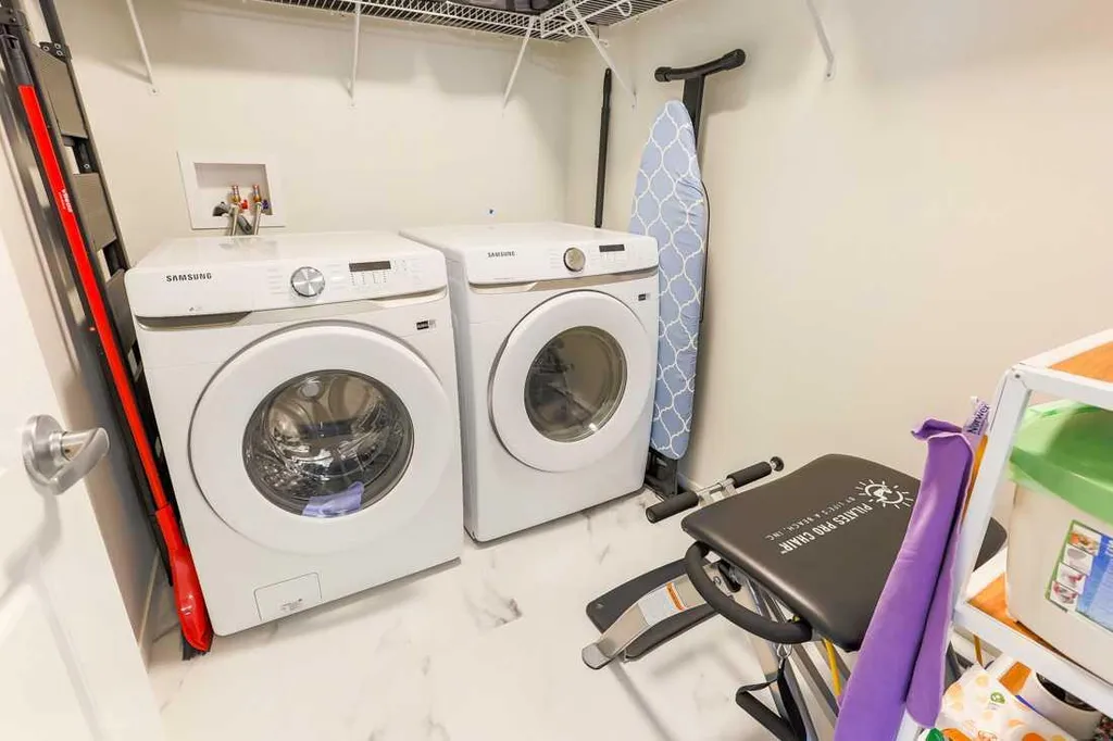 42 Cranbrook Gardens SE Calgary AB T3M 3N9