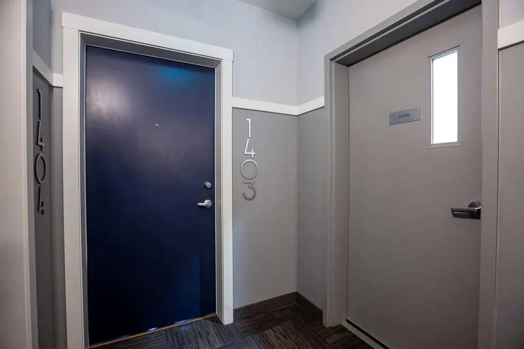 42 Cranbrook Gardens SE Calgary AB T3M 3N9