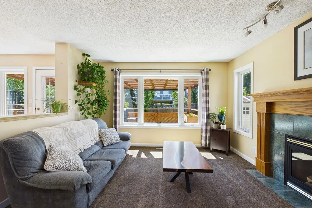 331 Bridlewood Circle SW Calgary AB T2Y 3L9