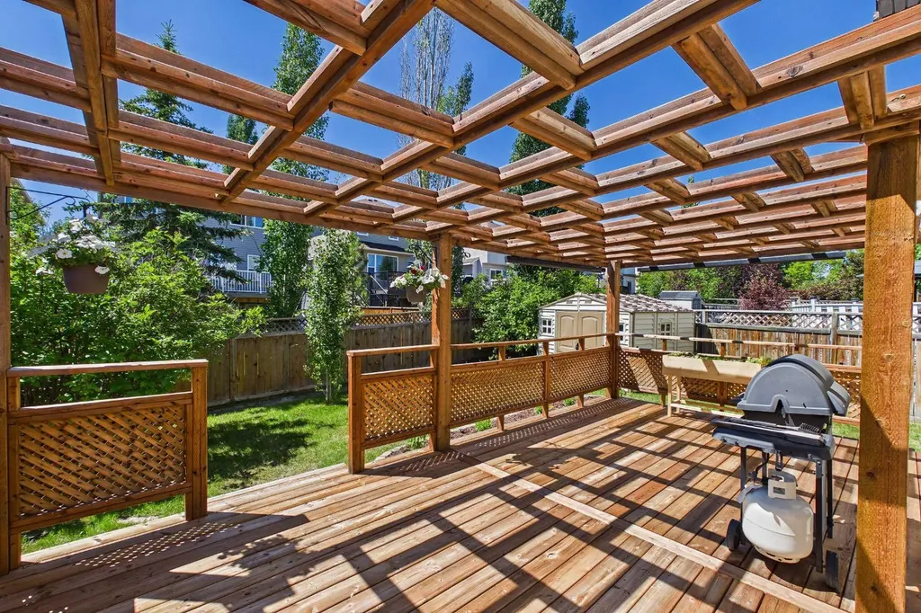 331 Bridlewood Circle SW Calgary AB T2Y 3L9