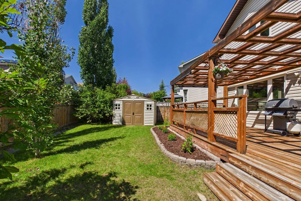 331 Bridlewood Circle SW Calgary AB T2Y 3L9