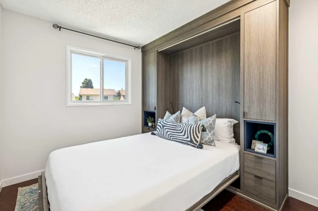 31 Sunvale Court SE Calgary AB T2X 5S7