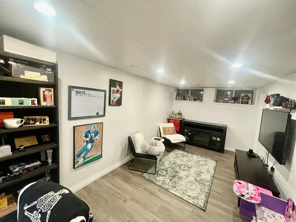 1124 24 Street Wainwright AB T9W 1W4