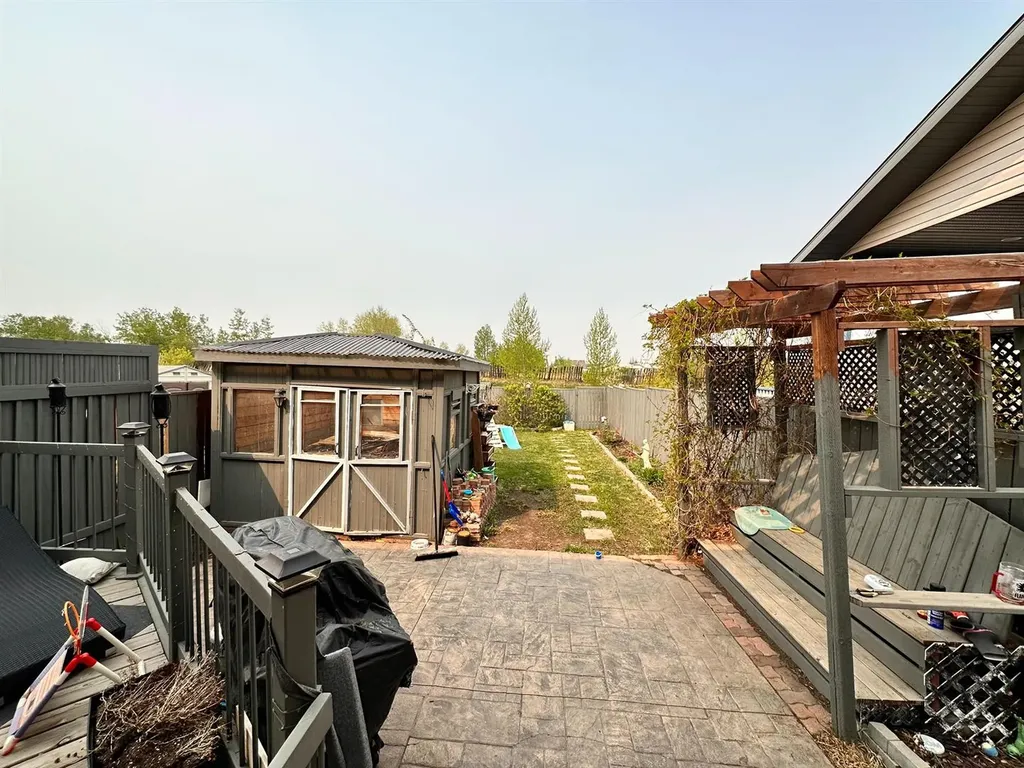 1124 24 Street Wainwright AB T9W 1W4