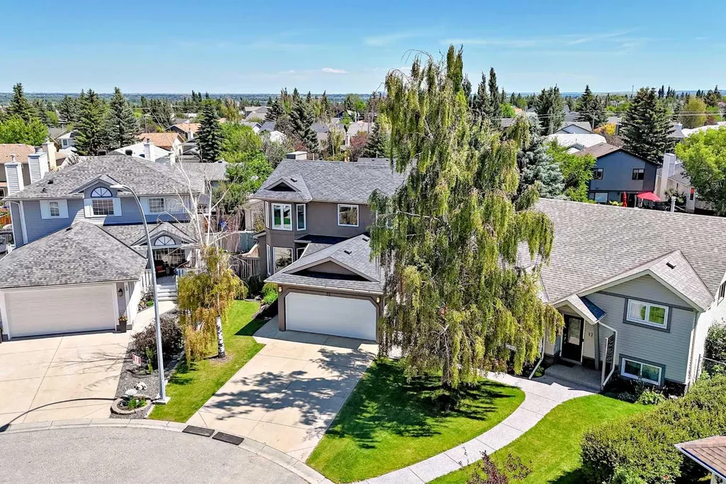 21 Shawbrooke Bay SW Calgary AB T2Y 3A1
