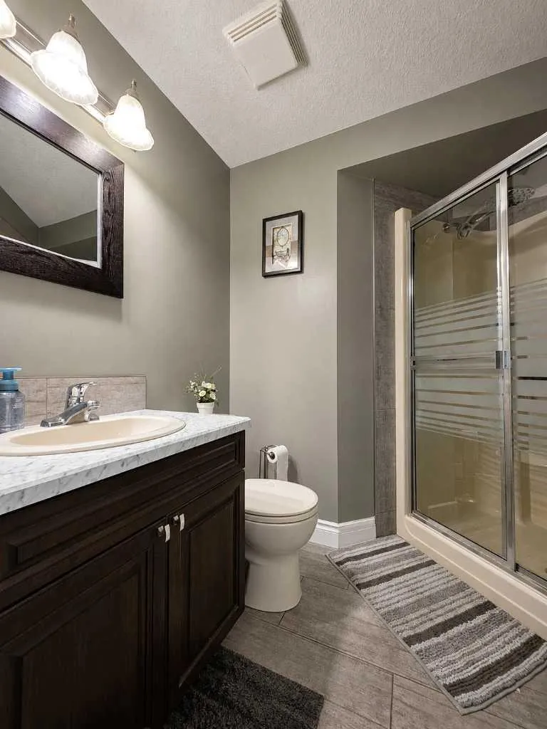 10821 & 10817 Grande Avenue Grande Cache AB T0e0y0