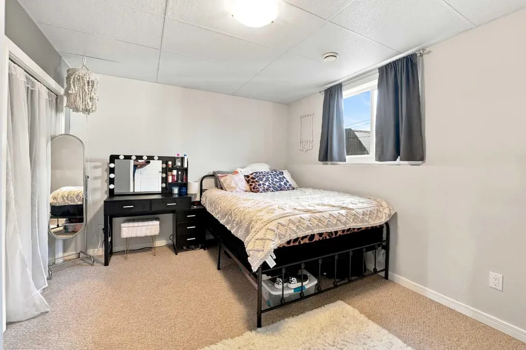 84 Mackenzie Crescent Lacombe AB T4L 0B3