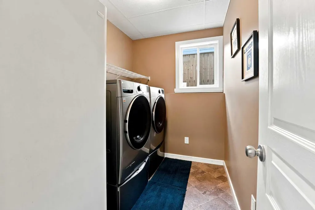 84 Mackenzie Crescent Lacombe AB T4L 0B3