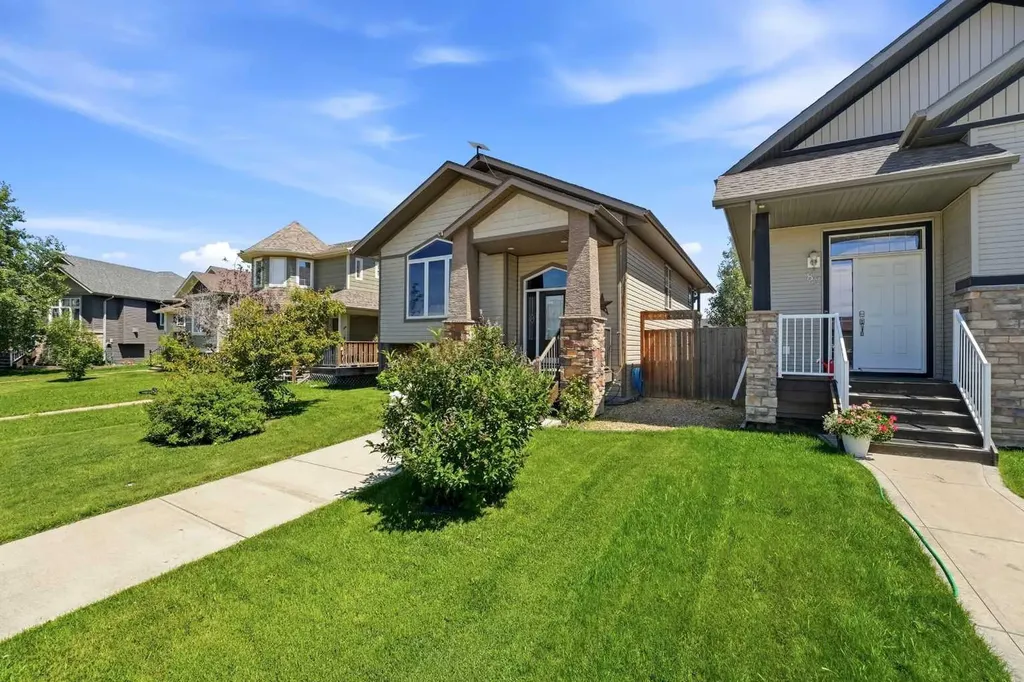 84 Mackenzie Crescent Lacombe AB T4L 0B3