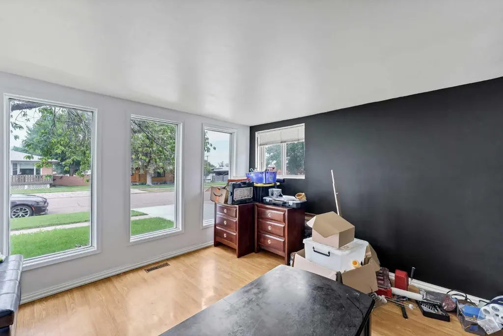 213 6 Street SE Redcliff AB T0J 2P0