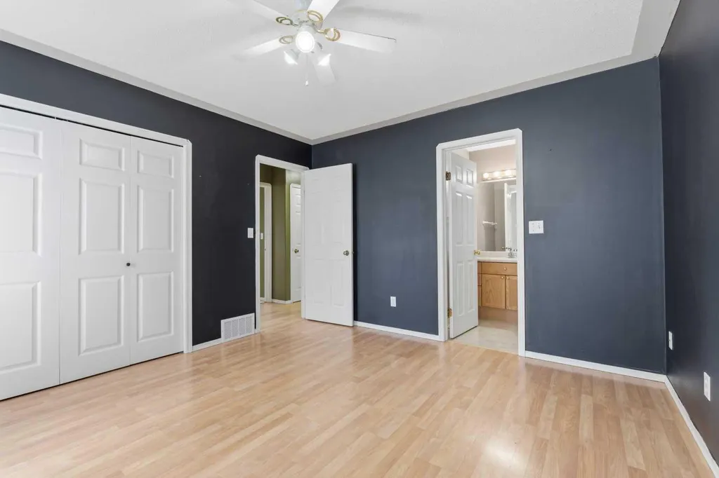156 Park Drive Whitecourt AB T7S 1R3