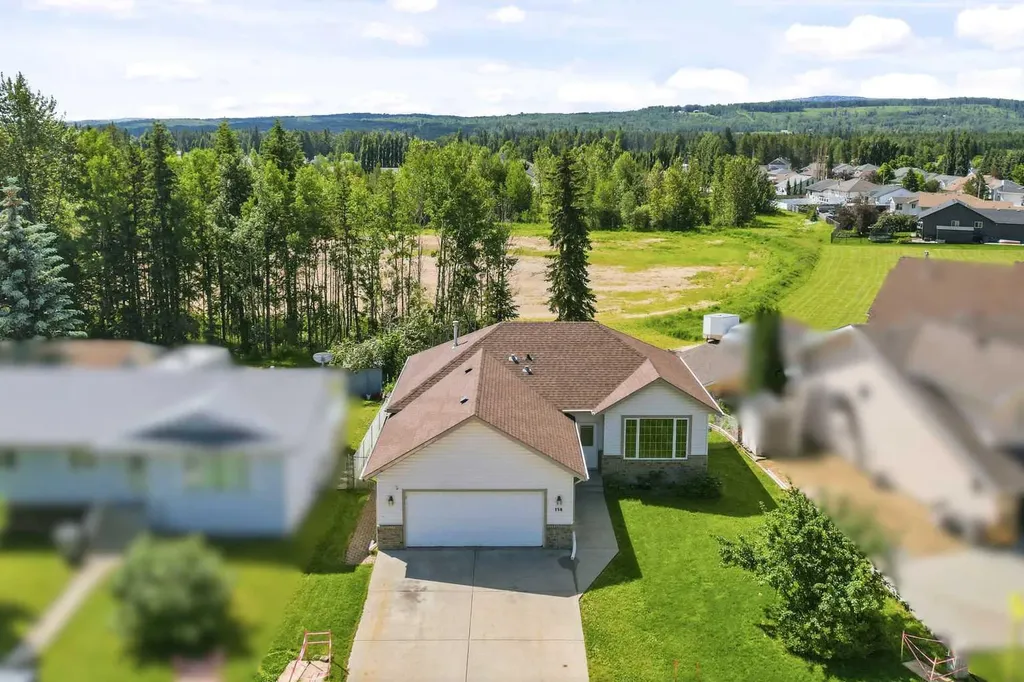 156 Park Drive Whitecourt AB T7S 1R3