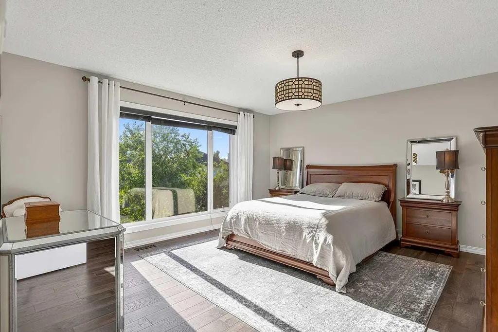 11 Chapala Square SE Calgary AB T2X 3T7