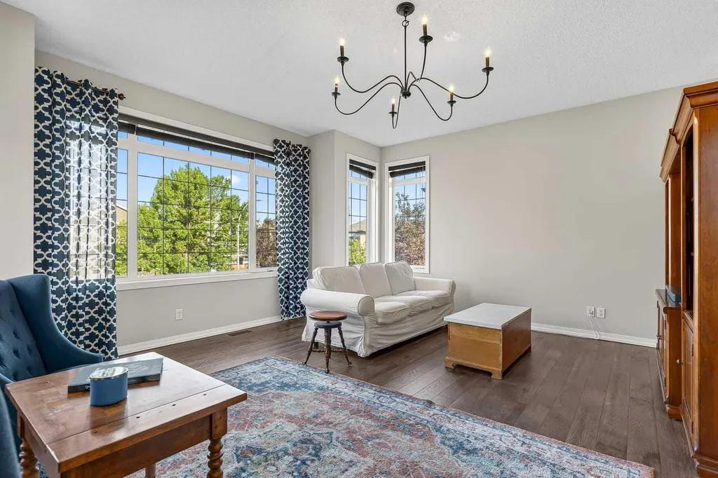 11 Chapala Square SE Calgary AB T2X 3T7